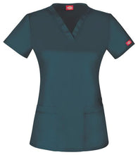 Load image into Gallery viewer, Dickies V-Neck Top DK800 [Partner]